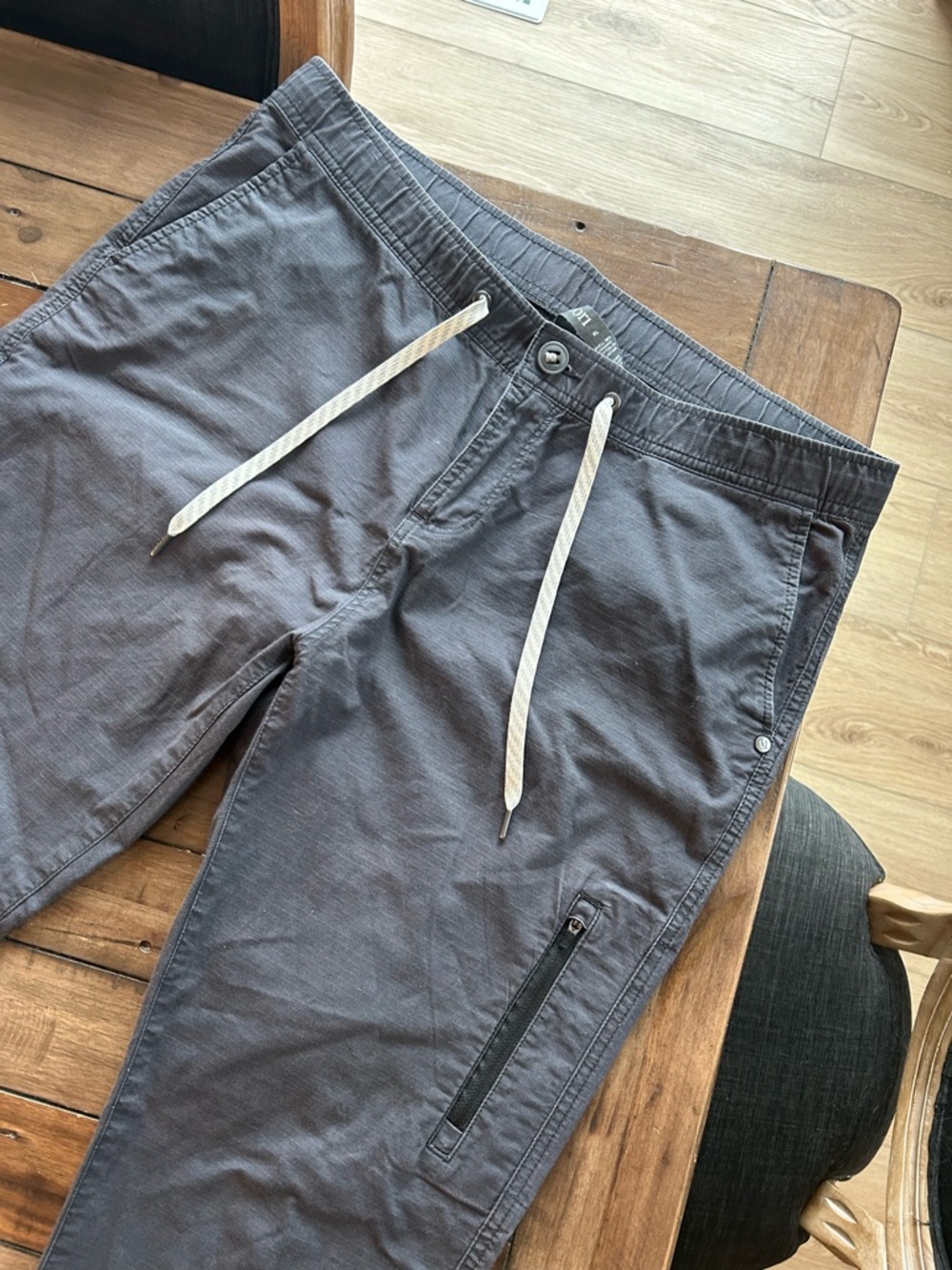 Vuori Women’s Ripstop Climber Pants Gray XL